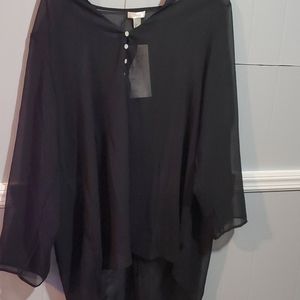 Nwt gorgeous black top sz 4x brand Qurvii